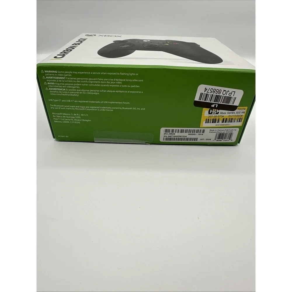 New Microsoft Xbox Series X|S Wireless Controller Carbon Black 1914